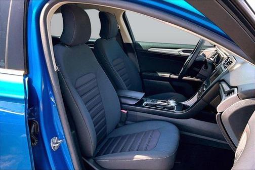 Blue Metallic 2019 Ford Fusion Hybrid SE