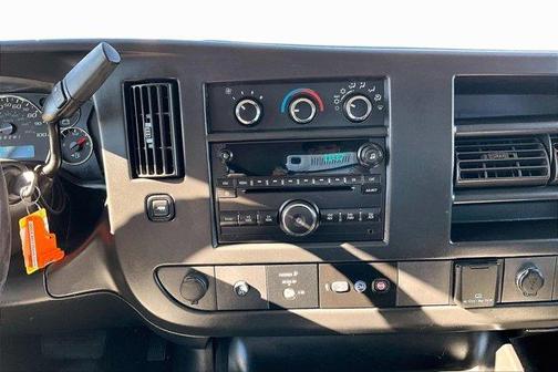 2017 Chevrolet Express 2500 LS