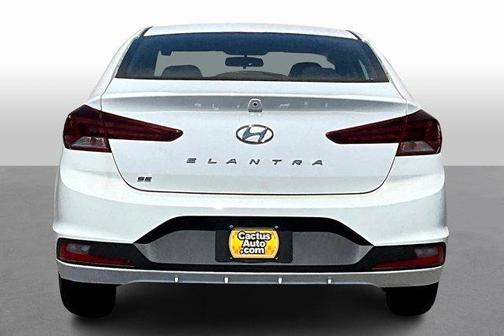 2019 Hyundai ELANTRA SE