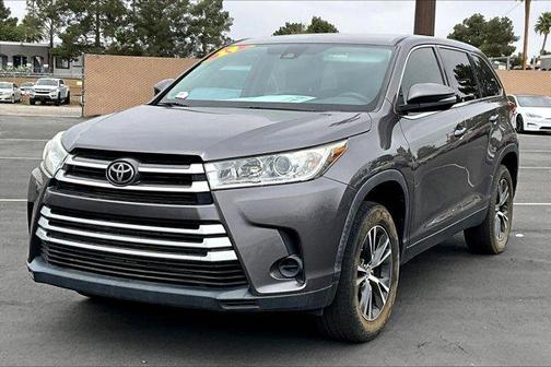 Predawn Gray Mica 2019 Toyota Highlander LE