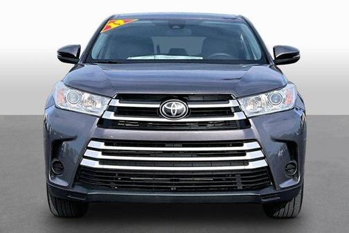 Predawn Gray Mica 2019 Toyota Highlander LE