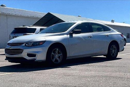 Silver Ice Metallic 2018 Chevrolet Malibu 1LS