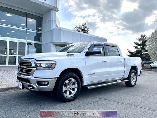 Photo 1 of 32 of 2020 RAM 1500 Laramie