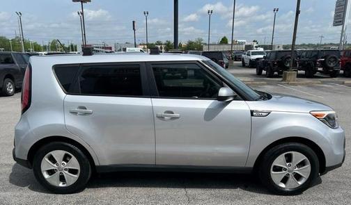 2016 Kia Soul Base