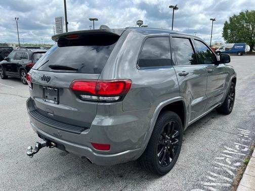 2020 Jeep Grand Cherokee Altitude