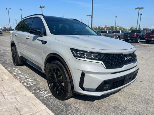2022 Kia Sorento SX