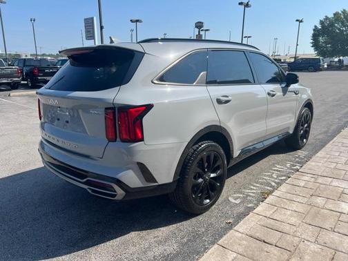 2022 Kia Sorento SX