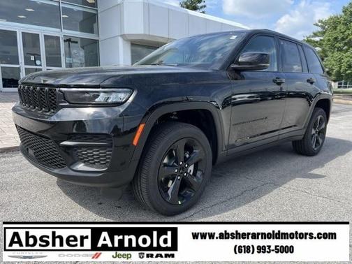 2025 Jeep Grand Cherokee Laredo