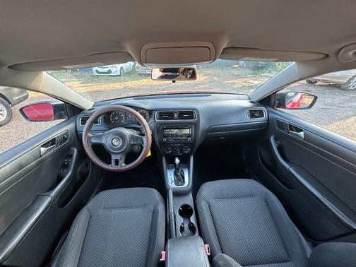 2014 Volkswagen Jetta Auto SE