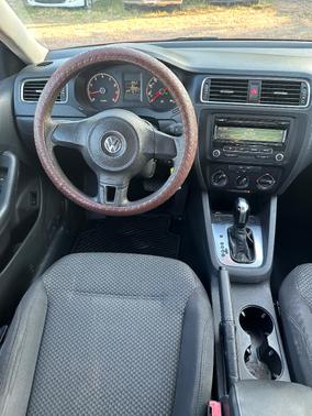 2014 Volkswagen Jetta Auto SE