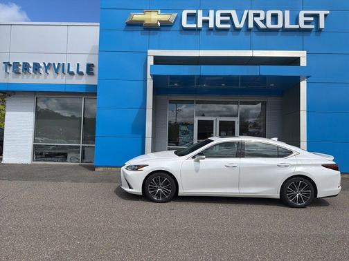 White Pearl 2023 Lexus ES 350 350