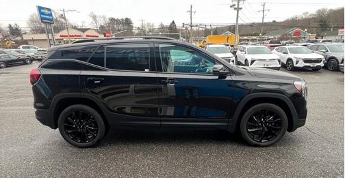 2023 GMC Terrain SLT