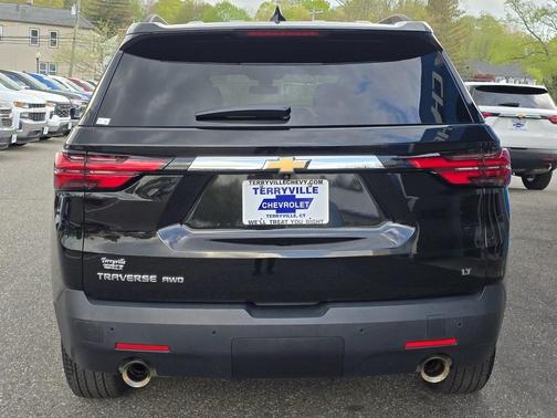 2022 Chevrolet Traverse LT Leather