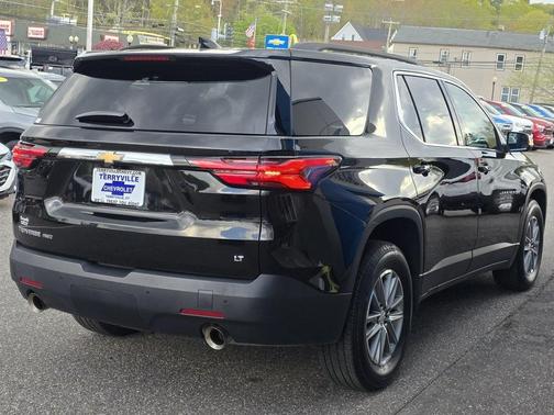 2022 Chevrolet Traverse LT Leather