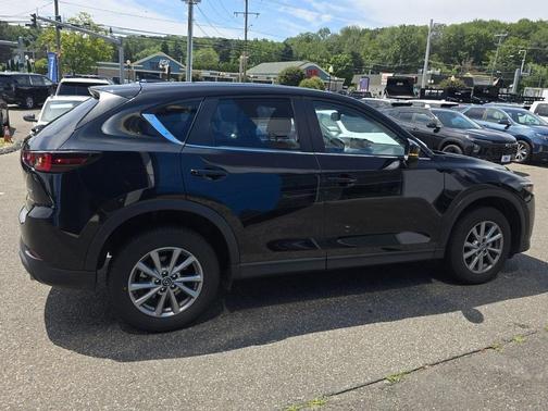 2022 Mazda CX-5 2.5 S Preferred Package