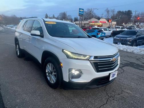 2022 Chevrolet Traverse LT Cloth