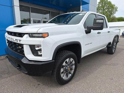 Summit White 2023 Chevrolet Silverado 2500 Custom