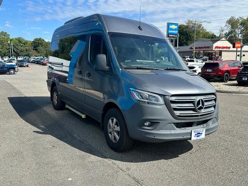 2023 Mercedes-Benz Sprinter 2500 144 WB Standard Roof Passenger
