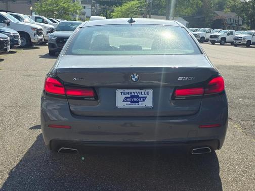 2021 BMW 530 i xDrive