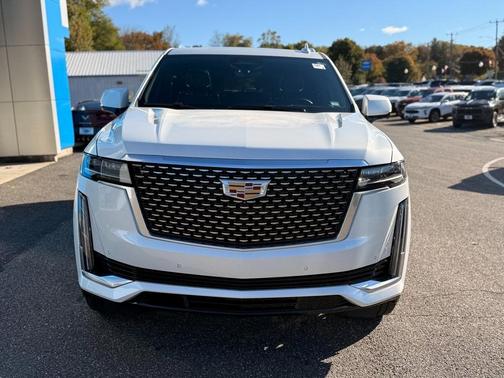 2023 Cadillac Escalade ESV Premium Luxury