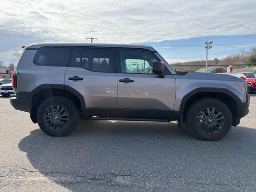 Meteorite 2025 Toyota Land Cruiser 1958