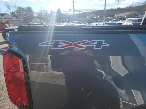 2022 Chevrolet Colorado WT