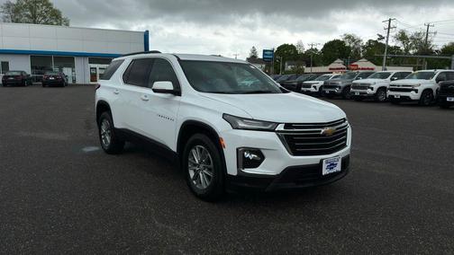 Summit White 2023 Chevrolet Traverse LT Cloth