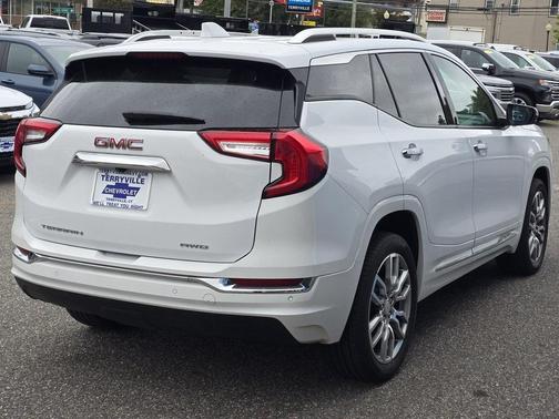 2022 GMC Terrain Denali