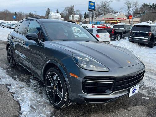 2021 Porsche Cayenne Turbo