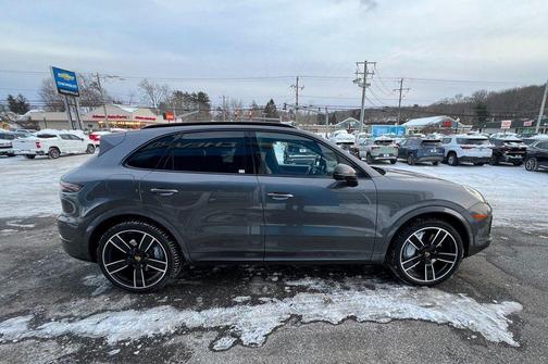 2021 Porsche Cayenne Turbo