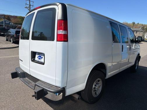 Summit White 2024 Chevrolet Express 2500 Work Van