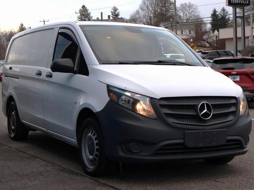 2018 Mercedes-Benz Metris Base