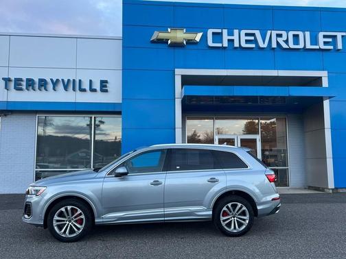 2025 Audi Q7 55 Premium Plus