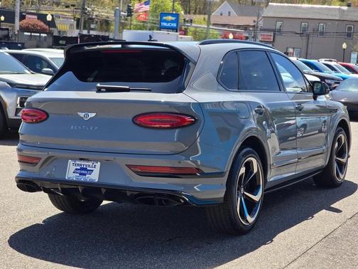 2023 Bentley Bentayga V8