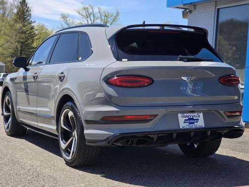 2023 Bentley Bentayga V8