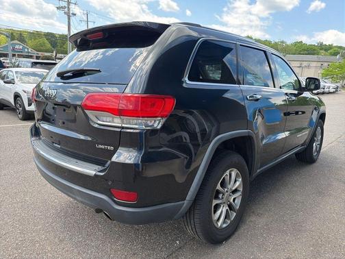 Brilliant Black Crystal Pearlcoat 2015 Jeep Grand Cherokee Limited