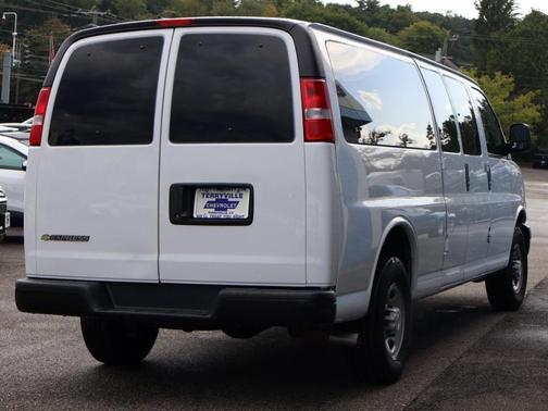 2023 Chevrolet Express 3500 LS