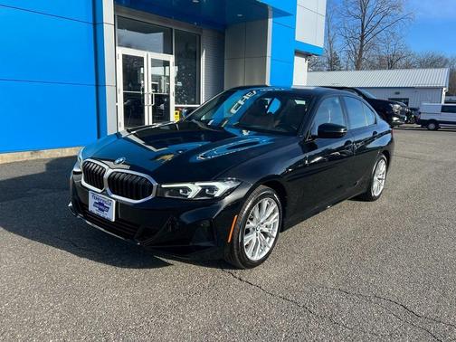 2023 BMW 330 i xDrive