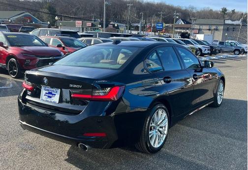 2023 BMW 330 i xDrive