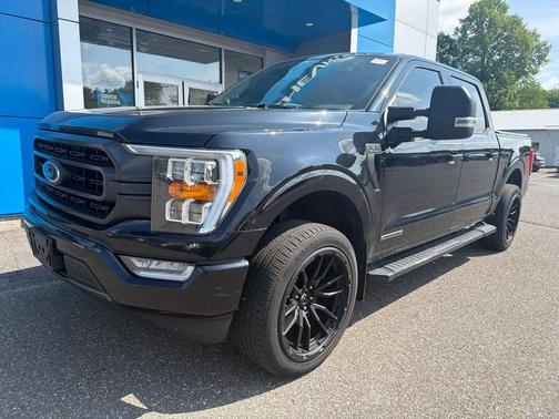Black Metallic 2021 Ford F-150 XLT