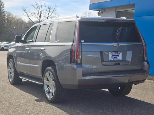 2019 Cadillac Escalade Luxury