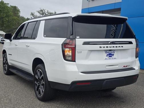 2023 Chevrolet Suburban RST