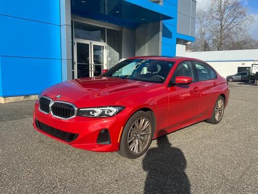 2023 BMW 330 i xDrive