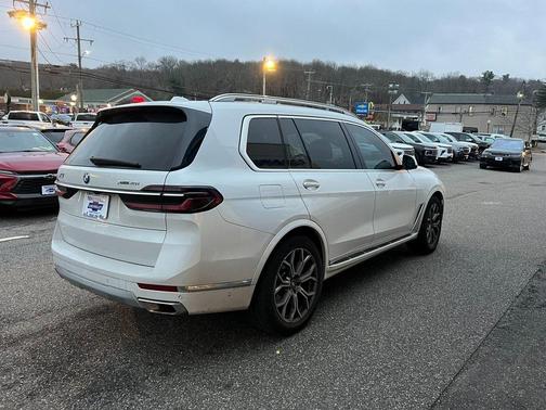 2023 BMW X7 xDrive40i