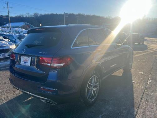 2017 Mercedes-Benz GLC 300 Base 4MATIC