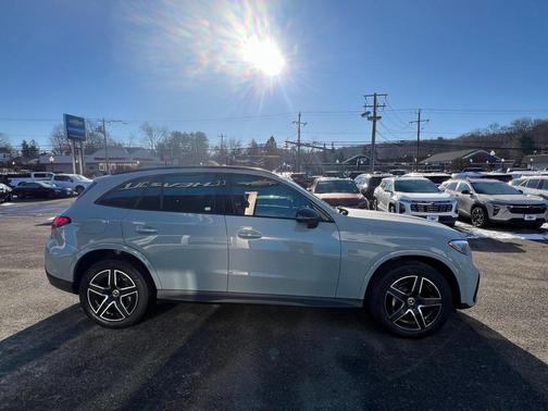 2026 Mercedes-Benz GLC 300 Base