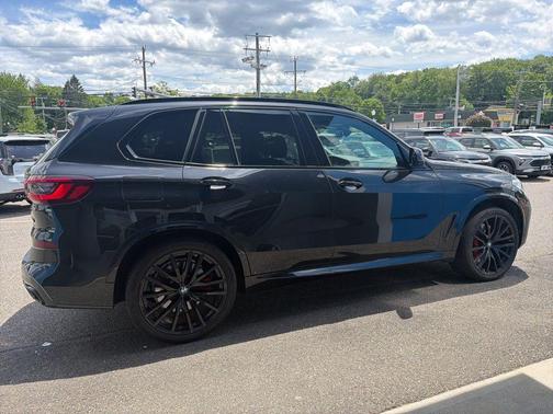Black Sapphire Metallic 2023 BMW X5 M50i