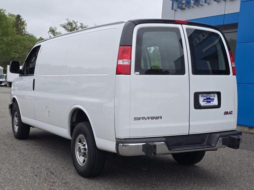 2023 GMC Savana 2500 Work Van