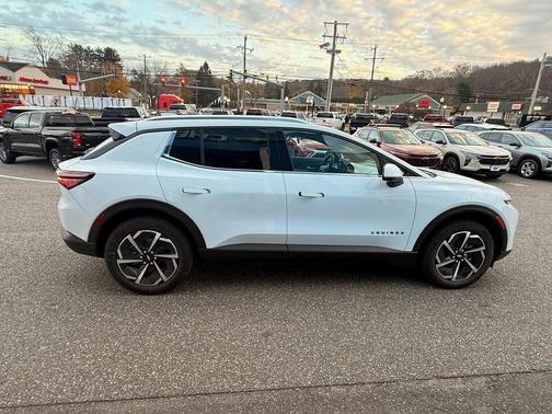2026 Chevrolet Equinox EV LT 2