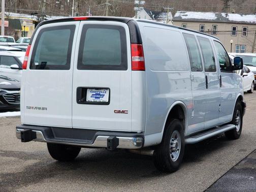 2022 GMC Savana 2500 Work Van